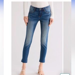 Vigoss Thompson Straight Leg Tomboy Jeans. Size 20.